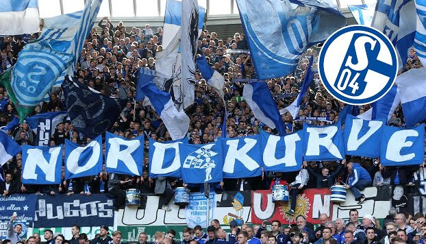 De Cultuur van de Schalke Ultras: Een Krachtige Stem in Gelsenkirchen