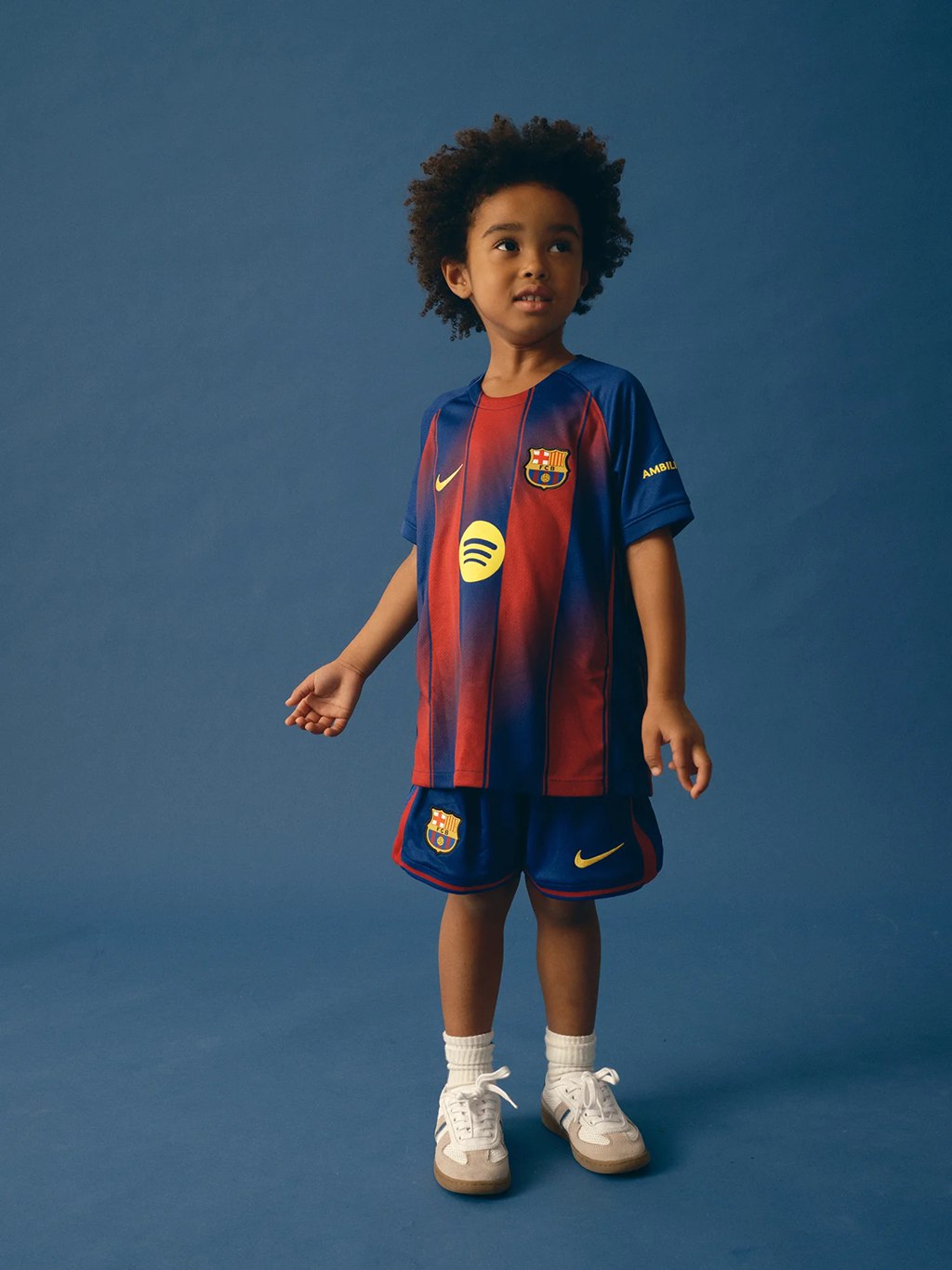 Welk Barcelona shirt past het beste bij kinderen?